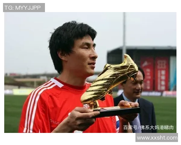 李玮锋足球明星事迹视频展现传奇生涯与不屈精神的精彩瞬间