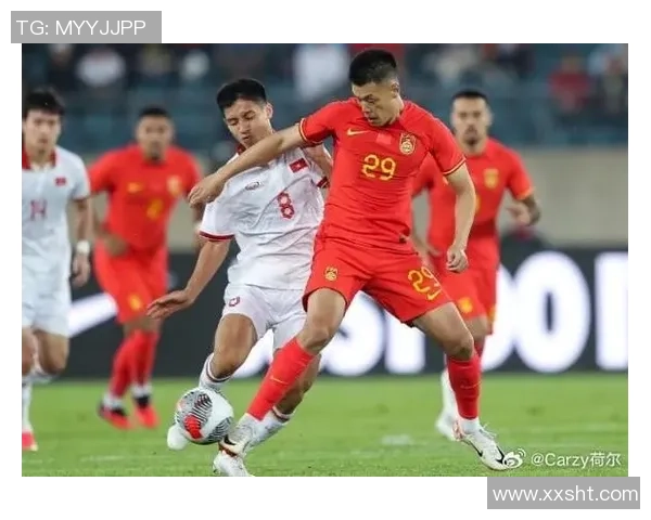 足球明星送上新年祝福愿球迷们在新的一年里健康快乐勇往直前